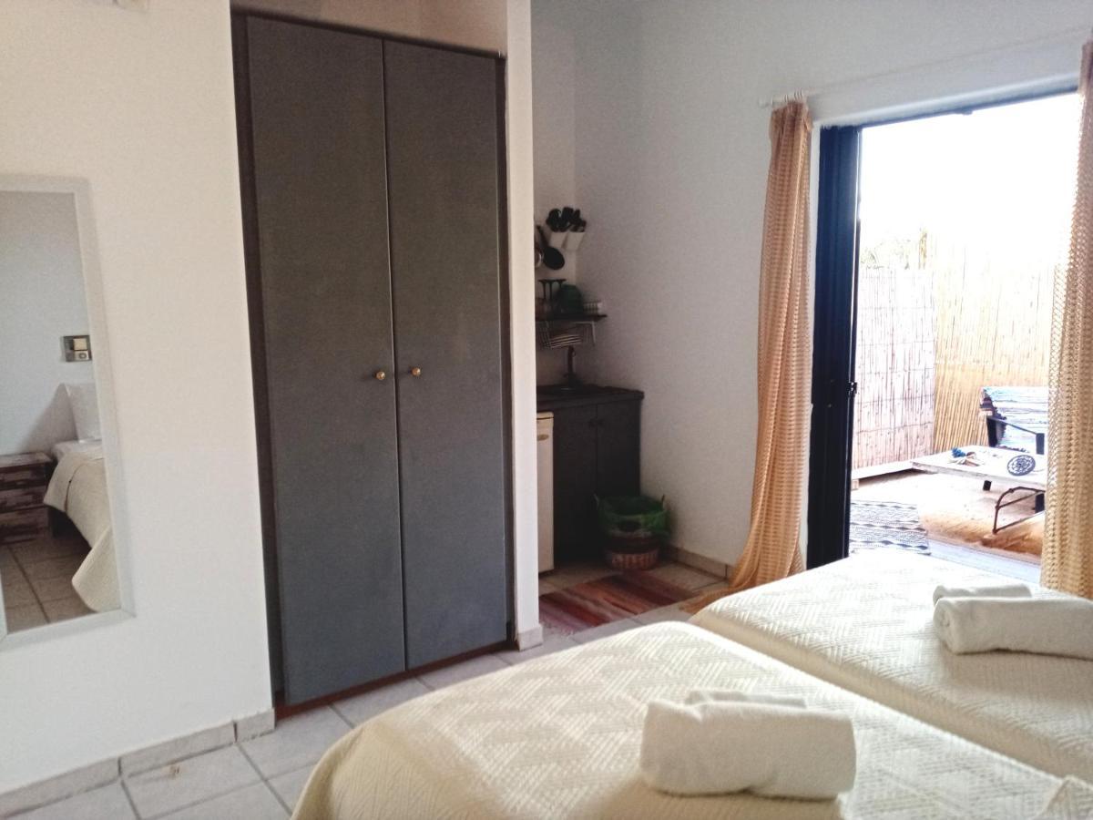 Votsalon Beach House Katastárion 外观 照片