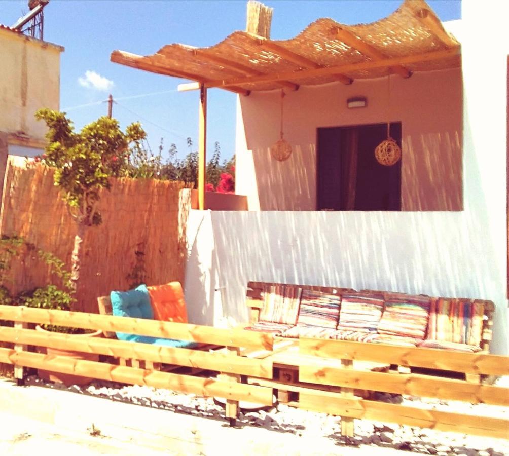 Votsalon Beach House Katastárion 外观 照片